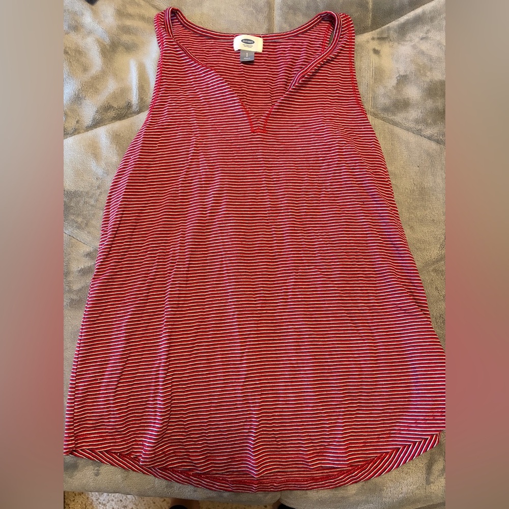 Old navy red striped tank size small